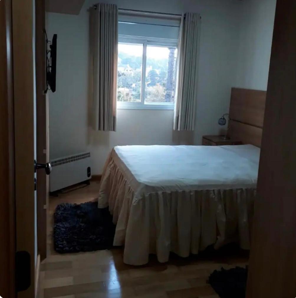 Apartamento Apto Aconchegante Em Capivari Com Lareira E Sacada